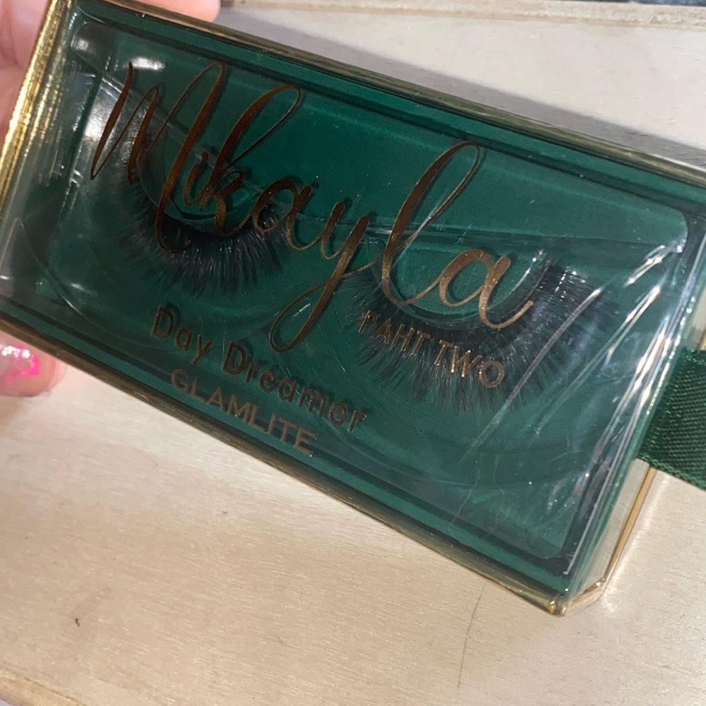 NWT | Mikayla Paht Two | Day Dreamer Glamlite | Eyelashes | Cruelty Free & Vegan
